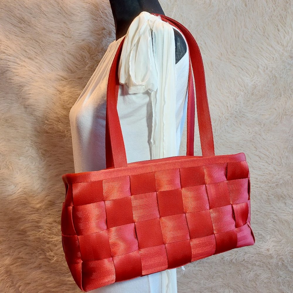 Harveys Red The Original Seatbelt Shoulder